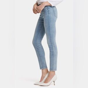 NYDJ Ankle Jeans Blue Light Wash‎ High Rise Casual Stretch Shapewear